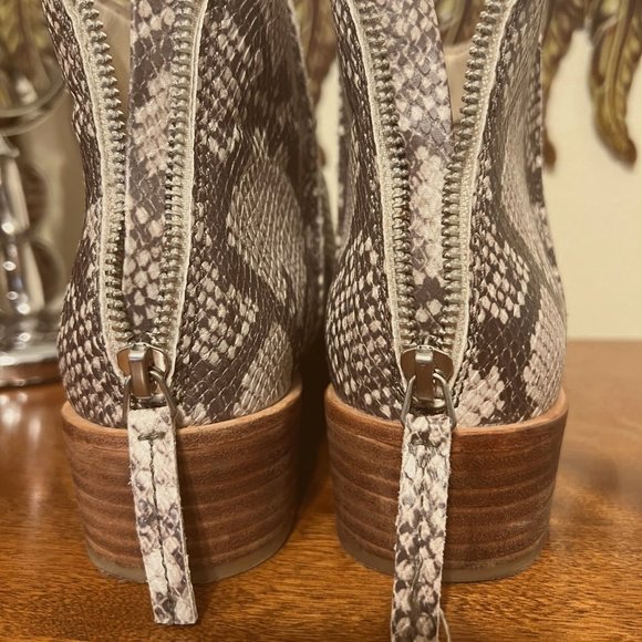 Dolce Vita Faux Snakeskin ankle boots - Picture 5 of 7